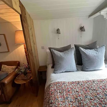 Cornwall Woodland Shepherd'S Hut Deirdres Hut Bodmin Exterior photo