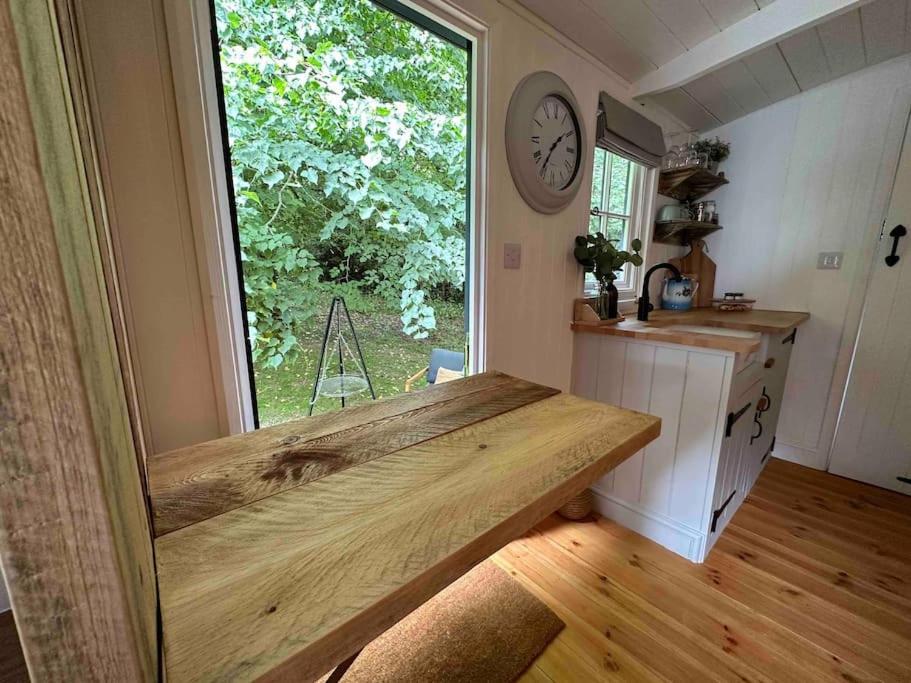 Cornwall Woodland Shepherd's Hut Deirdres Hut Apartment *